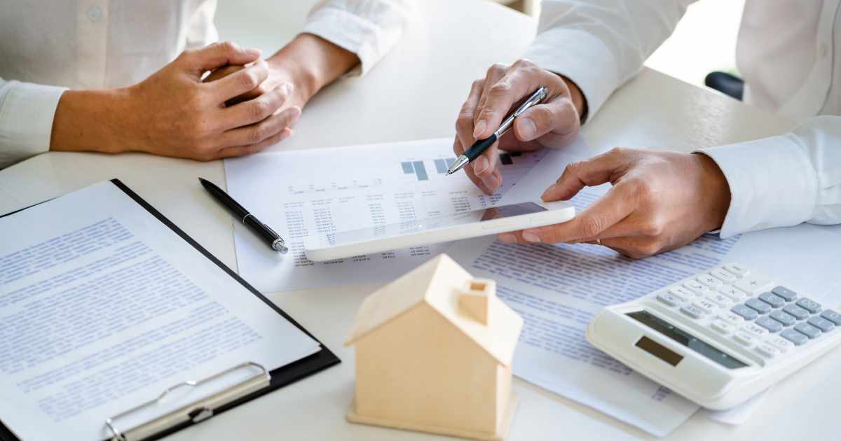 Site Completo para Corretores de Imóveis, Focado em Destacar Propriedades e Facilidade de Navegação