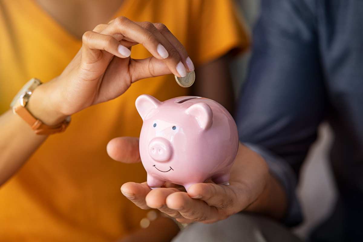 Guia para poupar dinheiro em 2025